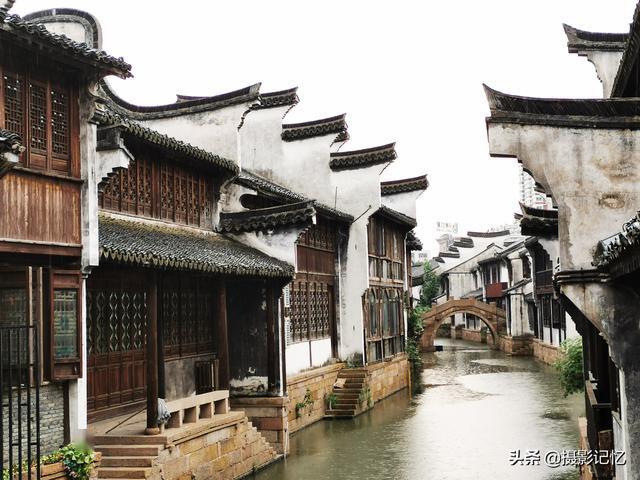 当延长生命和减轻痛苦已不能兼顾，你认为什么才是「好的选择」？
